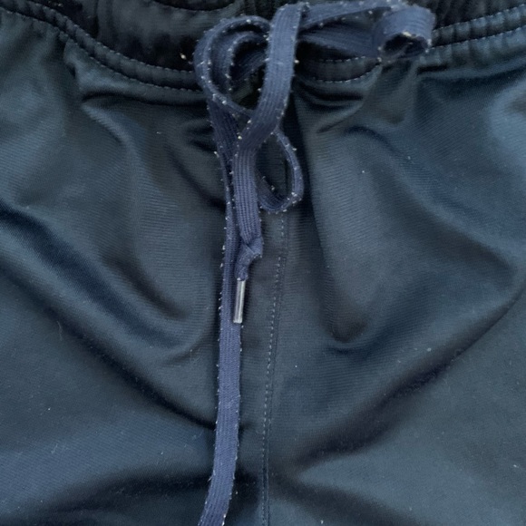 Adidas Sz Small retro shorts - Picture 2 of 4